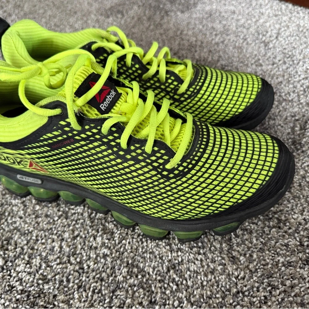 Reebok Lime Green Running Shoes - Picture 1 of 8